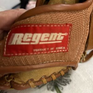 •   Regent baseball glove vintage 
   •   Pro-Lock Web / PRO-LOCK WEB